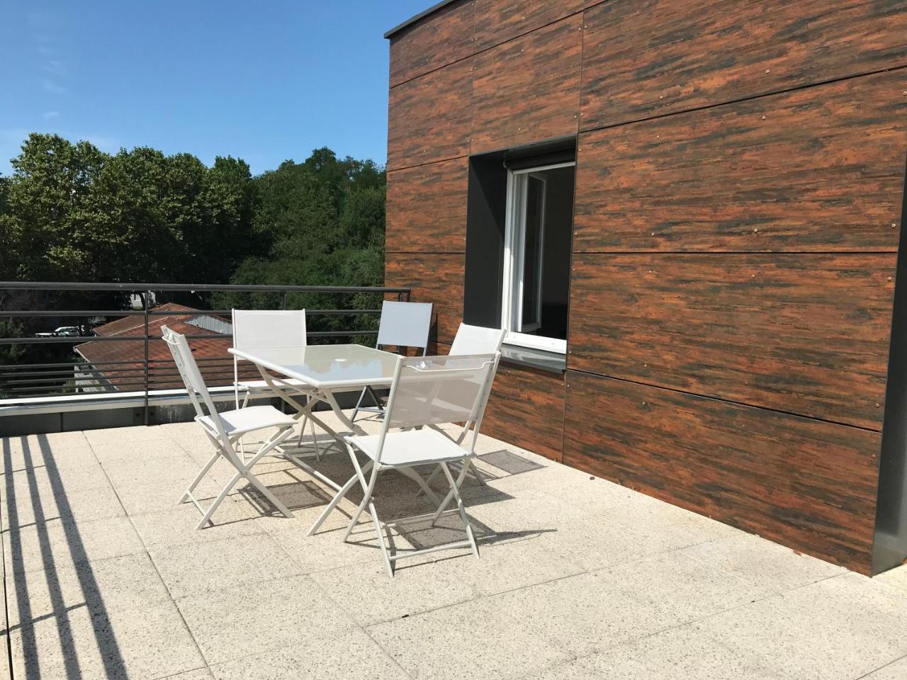 Westlodge Dardilly Lyon Nord Exterior foto